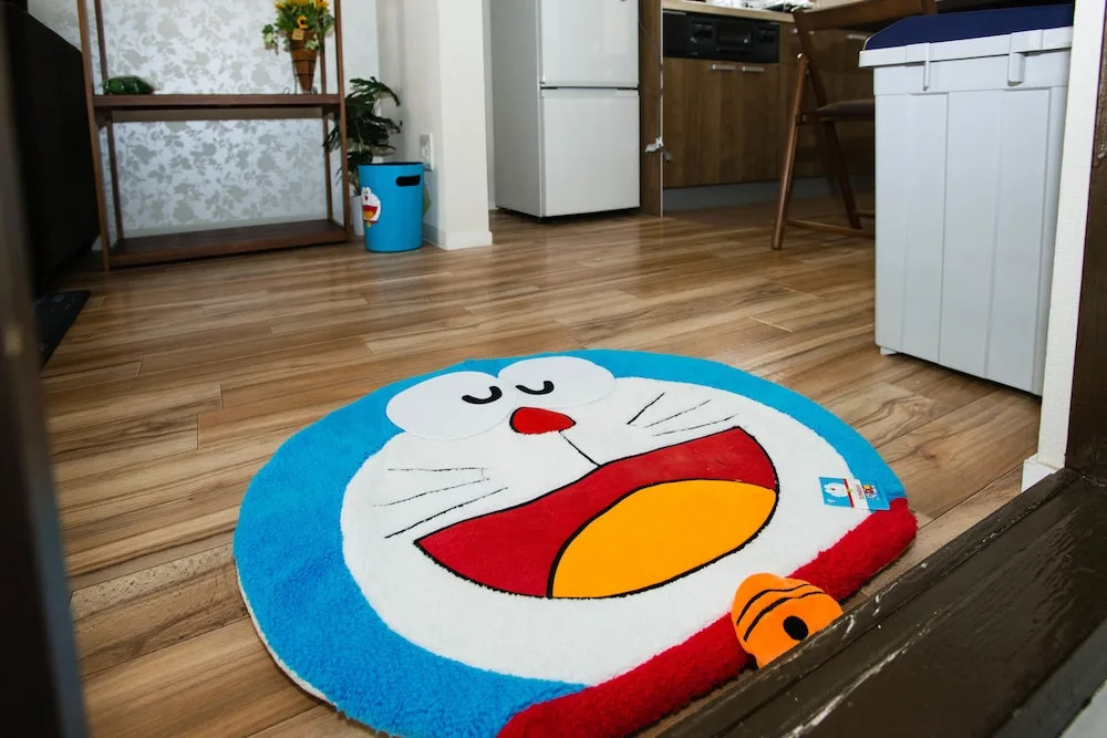 YUYU House - Imazado Anywhere Door