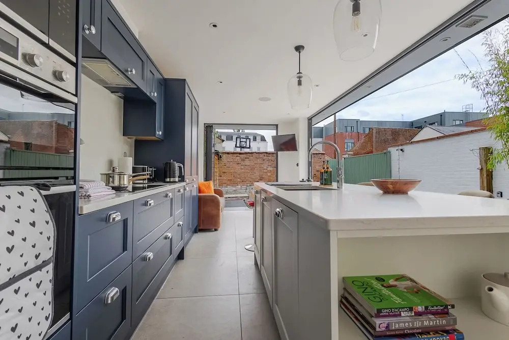Elegant Townhouse&Basement in Leamington