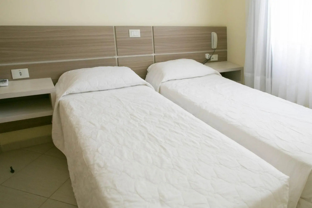 Bombinhas Praia Apart Hotel - Unidade rua Corrupião