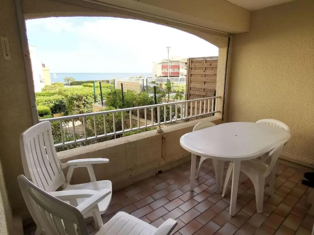 Appartement Cap d'Agde, 1 pièce, 4 personnes - FR-1-607-79