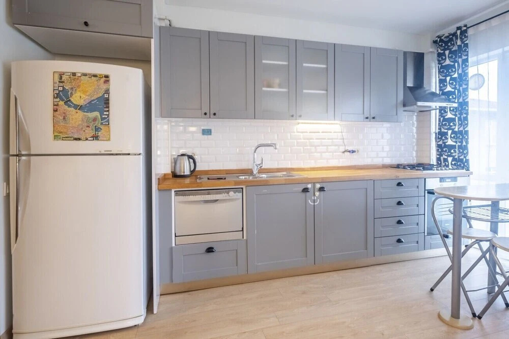 2 BR Stylish Duplex With View
