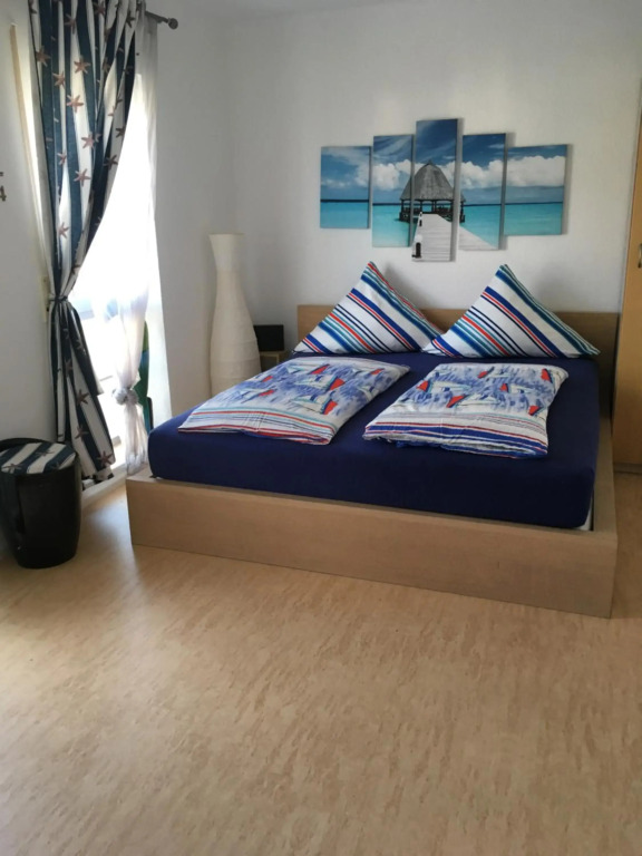 Gästehaus Tante Tienchen 7 Minuten vom Europa Park Rust zu Fuss entfernt Alle Suiten haben einen Balkon