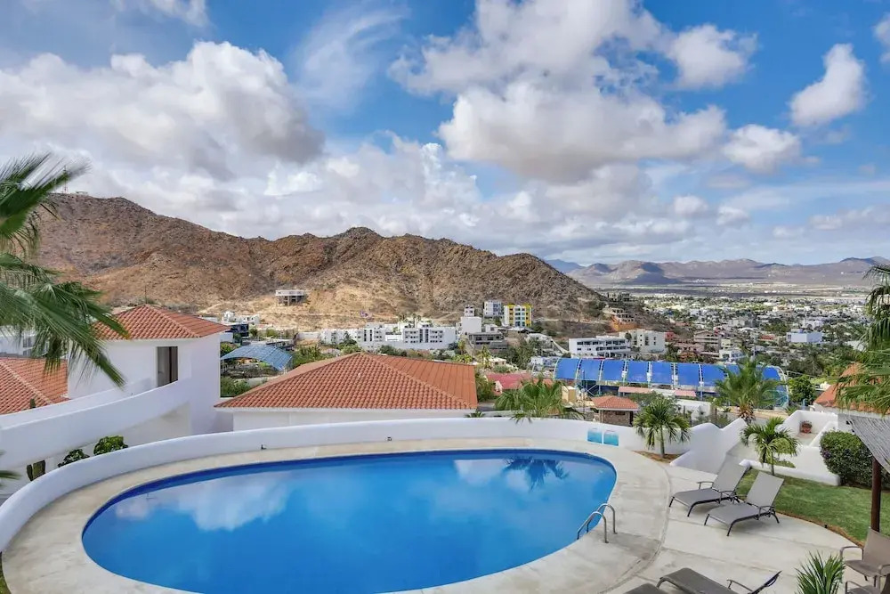 Chic Cabo Condo - Walk to Marina & Downtown!
