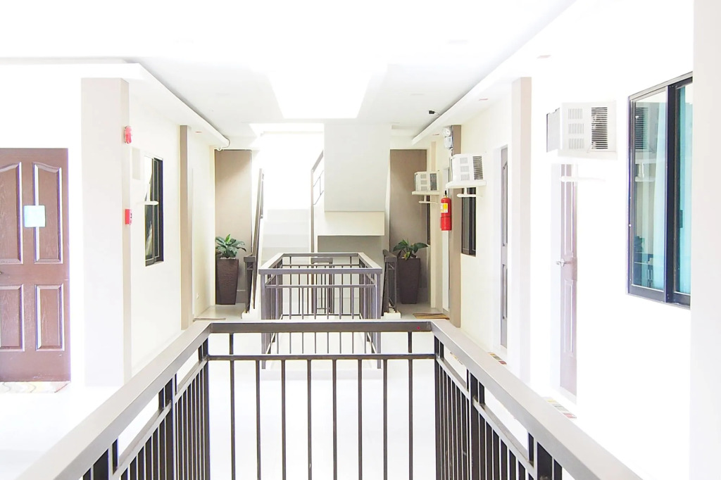 Marton Suites