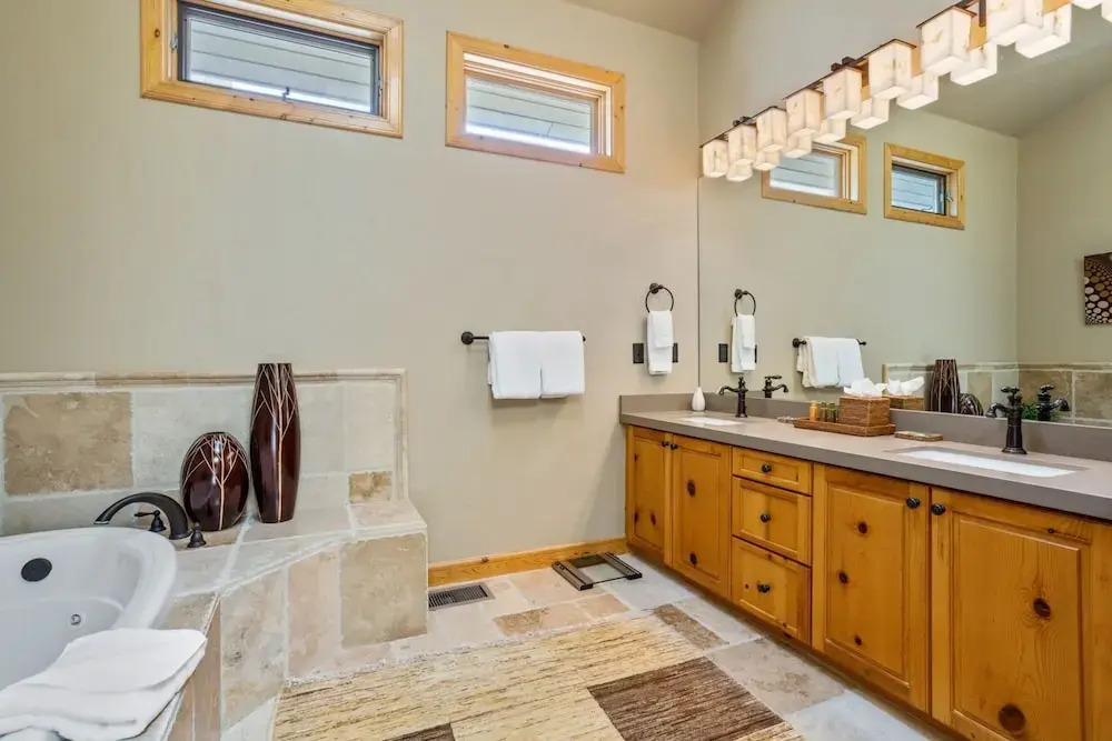 Trail's End Lodge at Deer Valley Resort - Four Bedroom Residence with Spa #12 4 Condo
