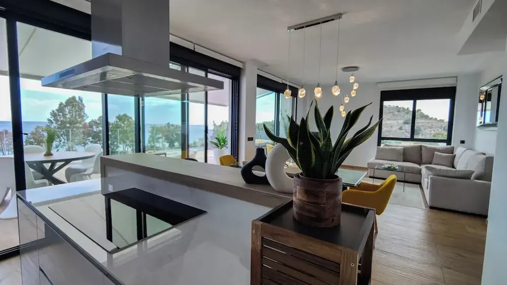 Allonbay Apartments