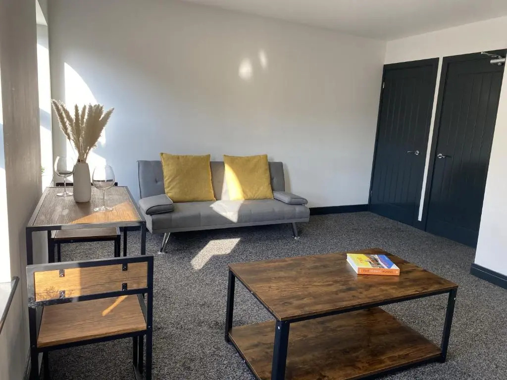 City Center Top Floor Executive Flat