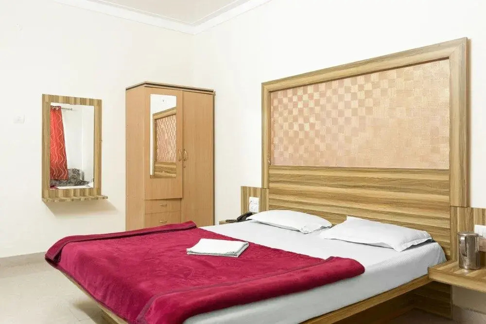 GuestHouser 1 BR Guest house e30e