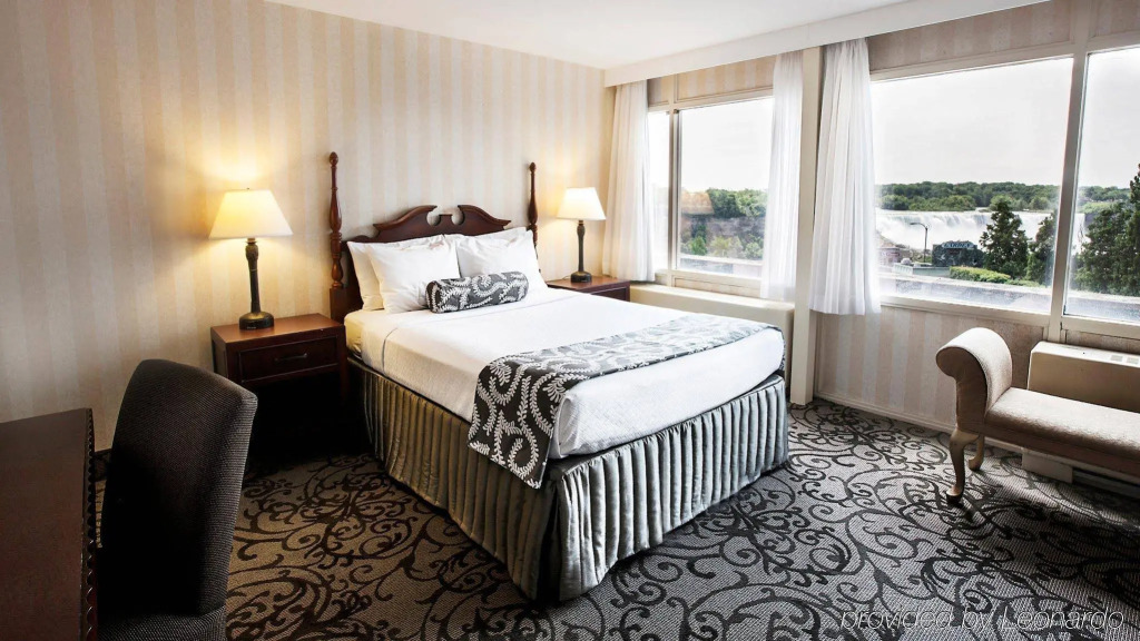 The Brock Niagara Falls Fallsview, Tapestry by Hilton