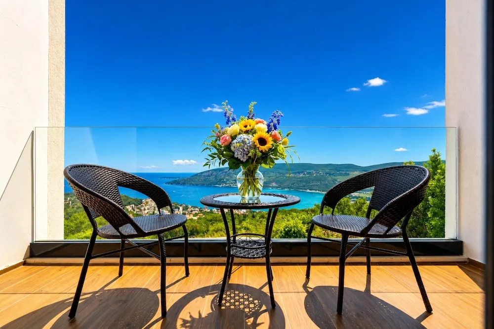 Pool Villa Luxoria Trebesin