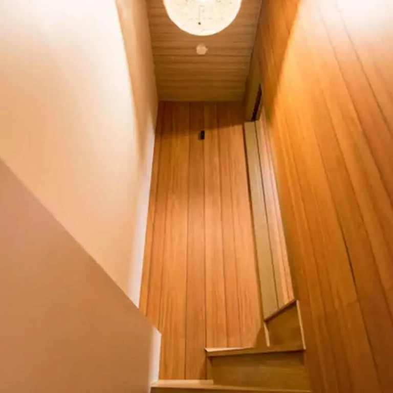 Leisurely House