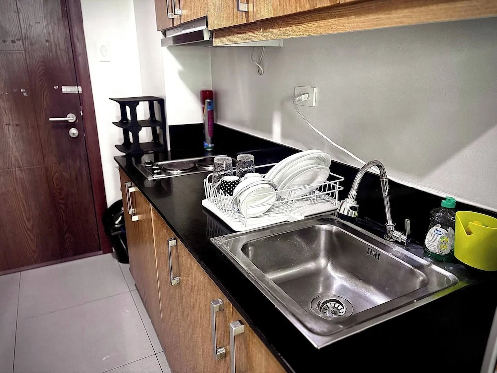 Kempt Pasay City Apartment for Rent - Perfect for Short-term Stay Front of MOA