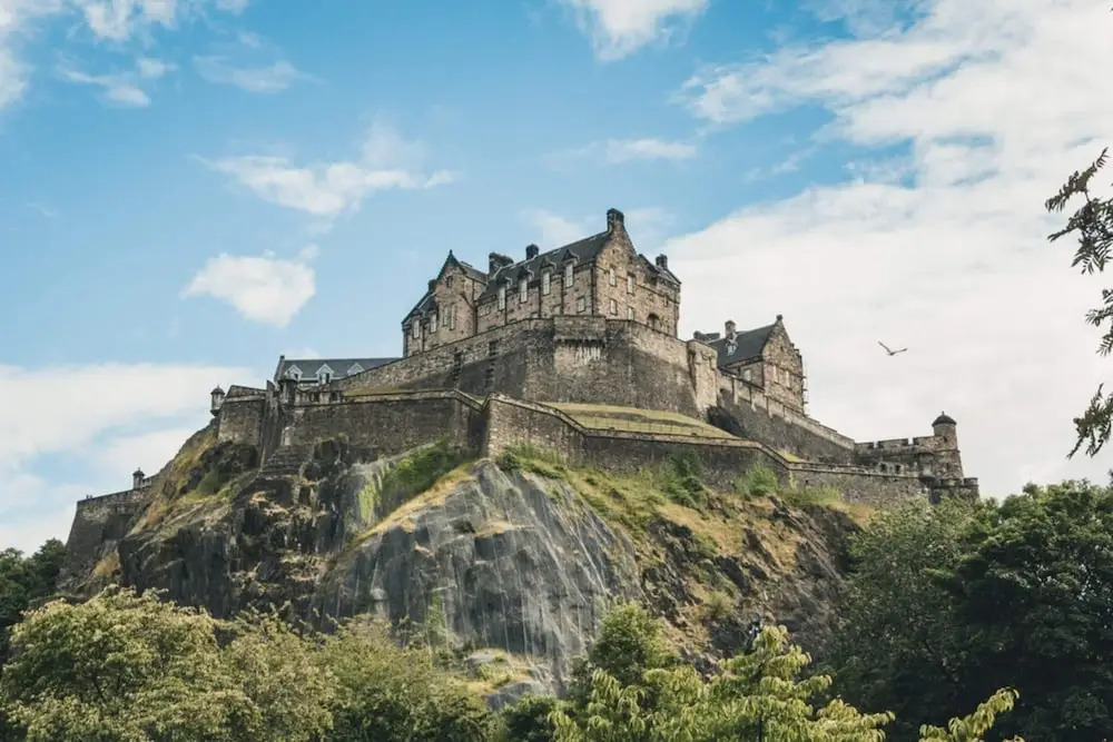 Comfy 2 Bedroom Apartment Near Edinburgh City Centre
