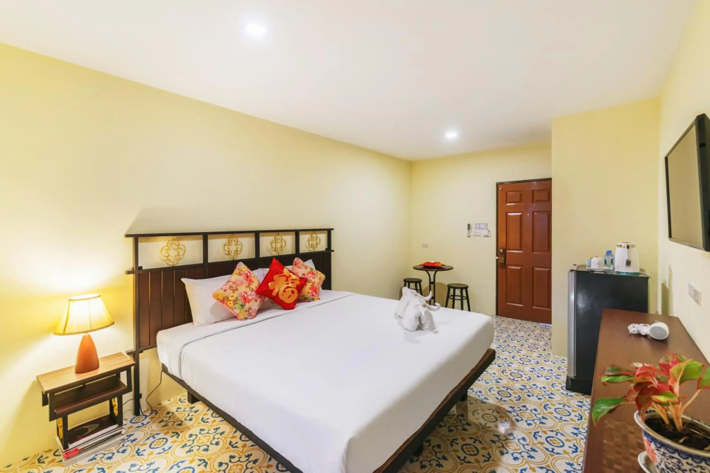 Le Hua Hotel