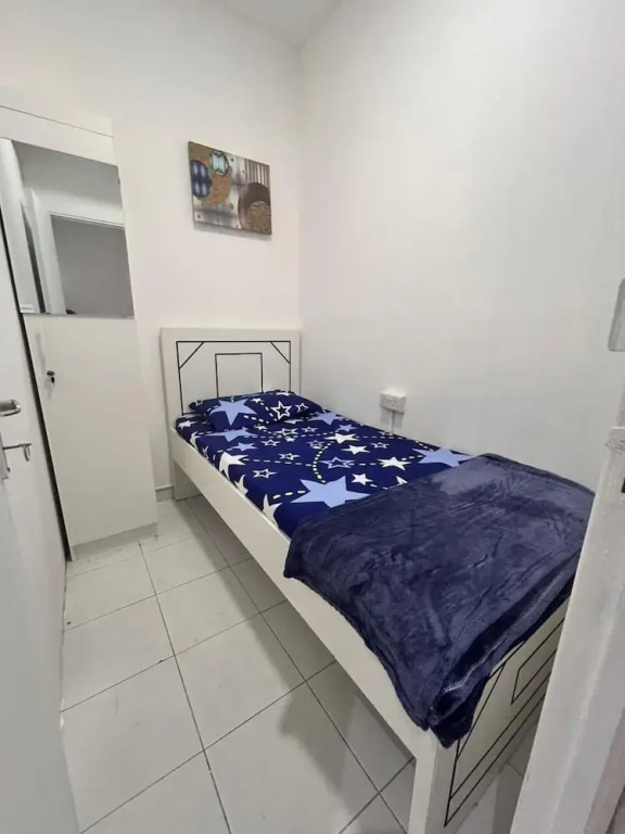 Unisex Single Partition rooms