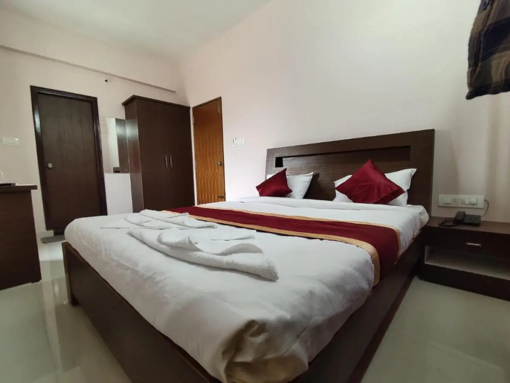 Hotel Royal Suites - Yeshwanthpur