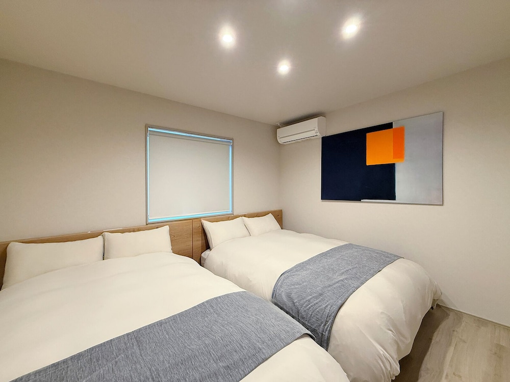 THE SAKAI SUITE by b hotel - New Spacious Apartments