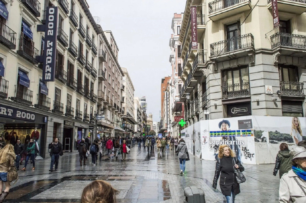 M (LM7) Downtown Madrid centro Cibeles
