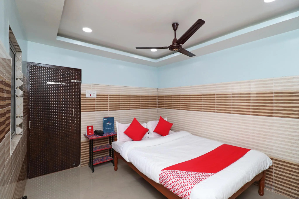OYO 29767 Gayatri Holiday Home