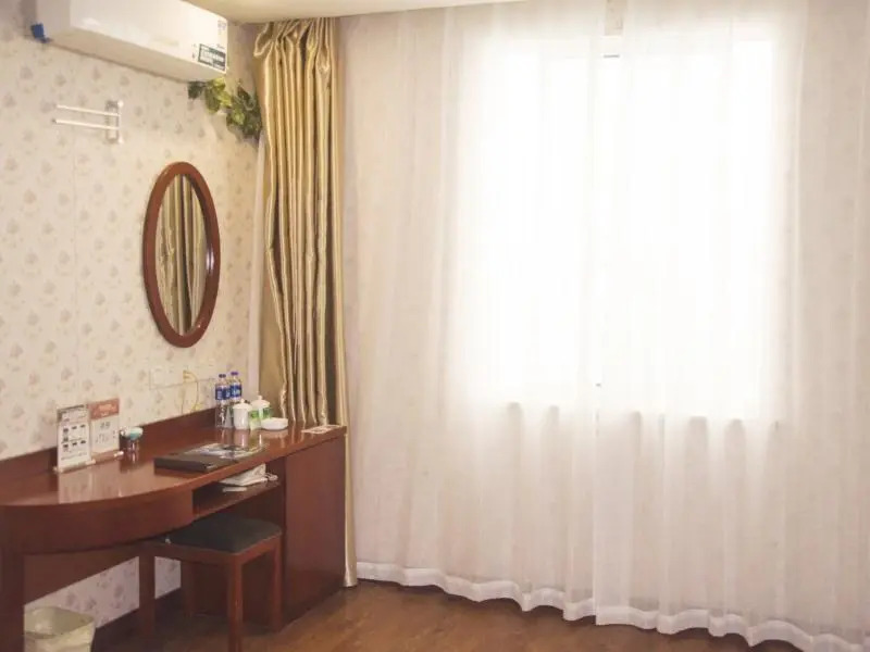 GreenTree Inn JiangSu Wuxi Jiangyin City QinGYAng Town Fuqian Road Express Hotel
