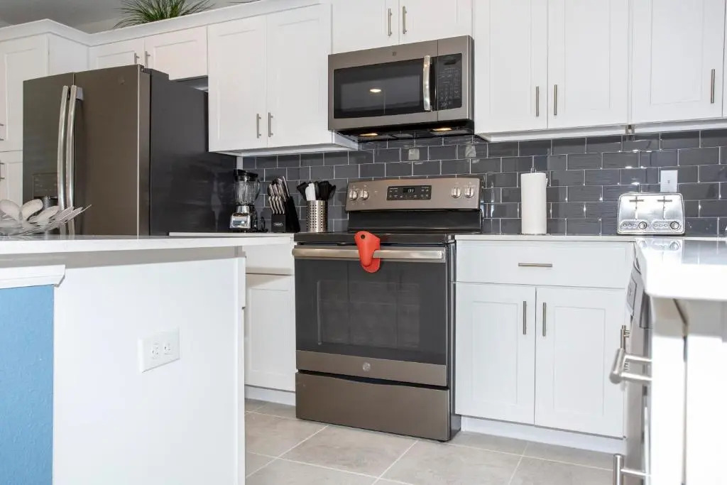 Stunning 2 Bedroom Apartment with AquaPark 304