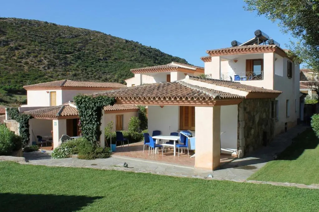 Bouganvillage Bilo With Shared Pool
