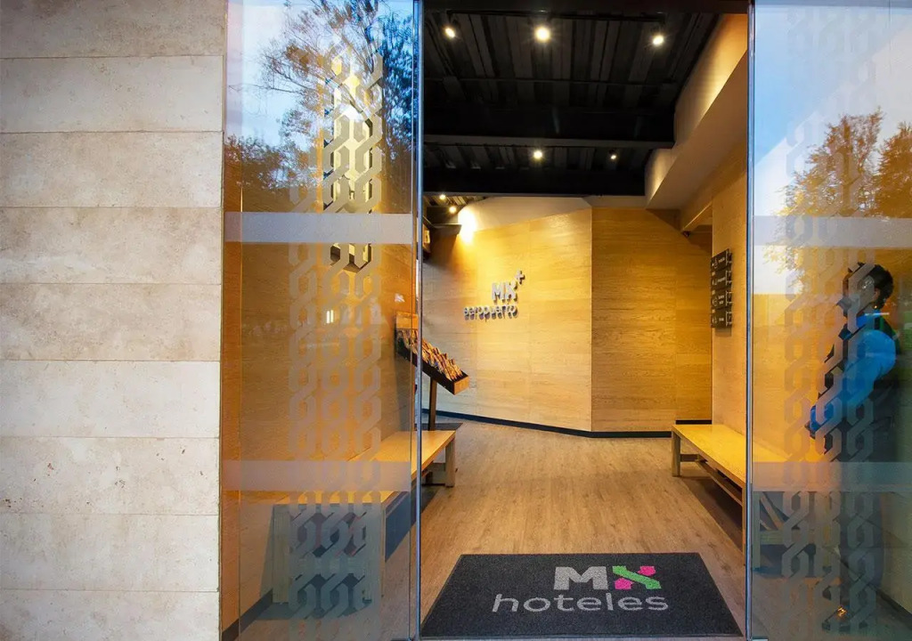 Hotel MX aeropuerto CDMX, Trademark Collection by Wyndham