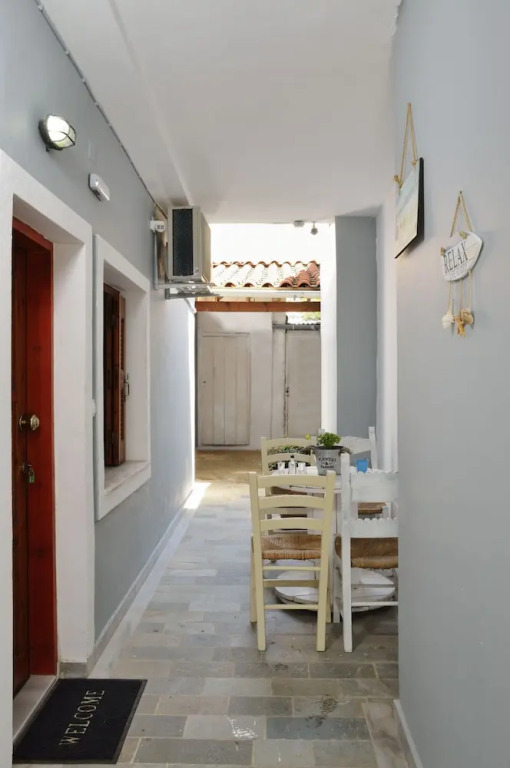 Urban Studios Manos