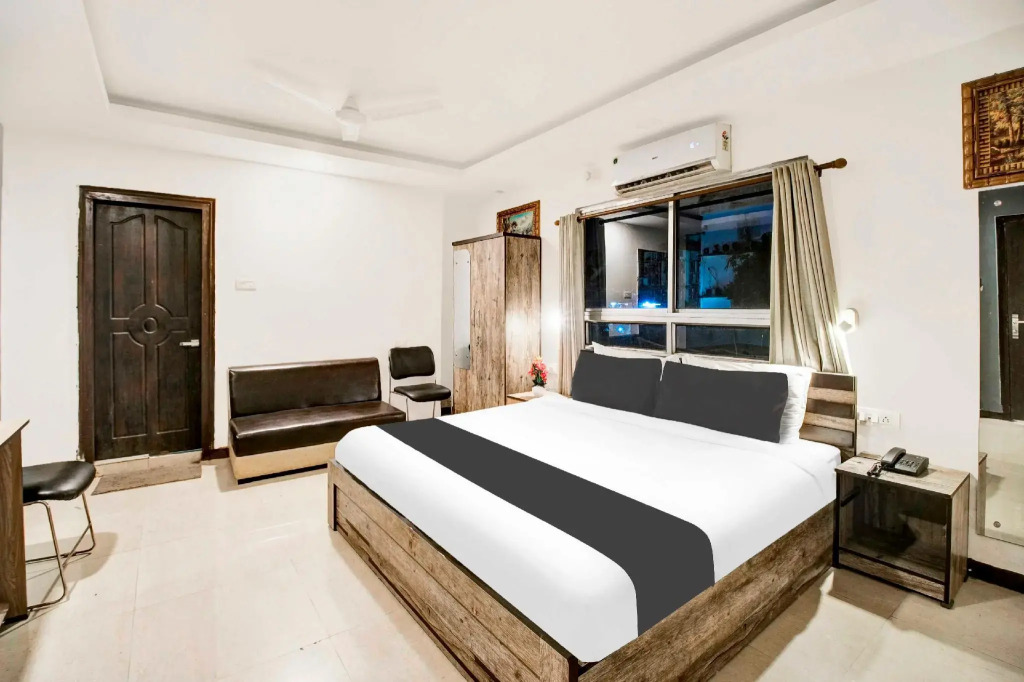OYO 2988 Hotel Grand Majesty