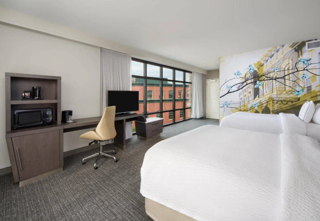 Courtyard by Marriott Richmond Downtown
