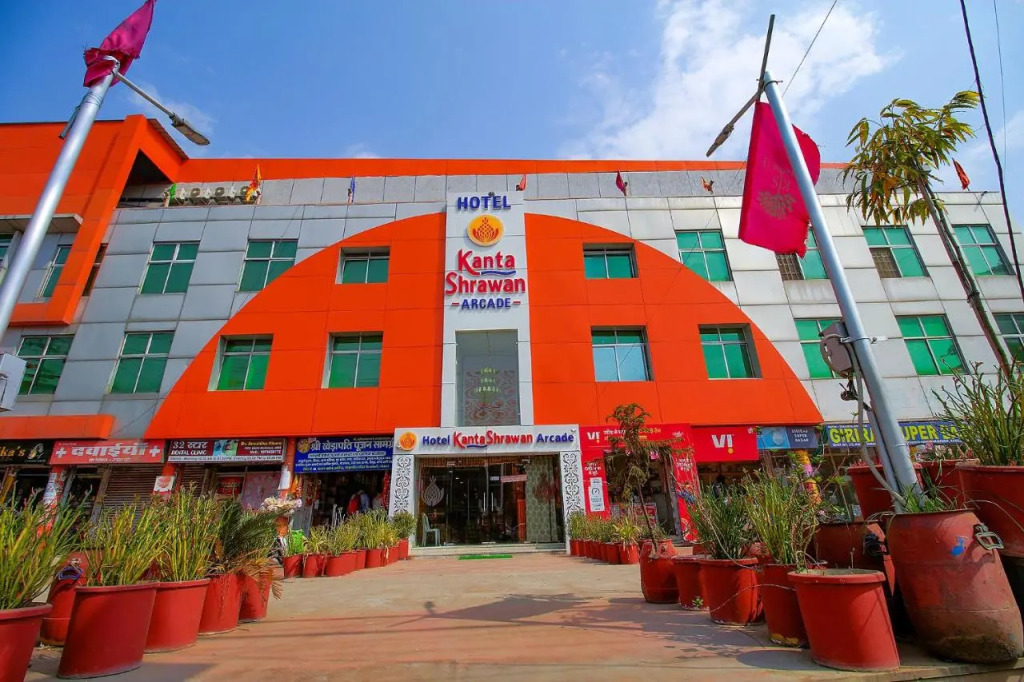 Fabhotel Kanta Shrawan Arcade