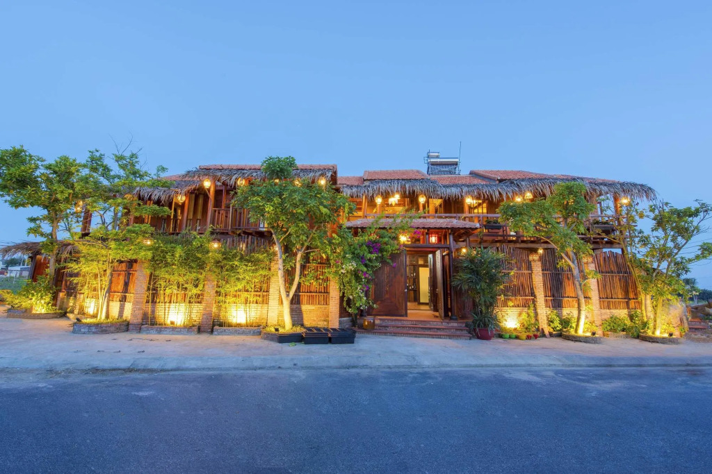 Wooden Lodge Homestay