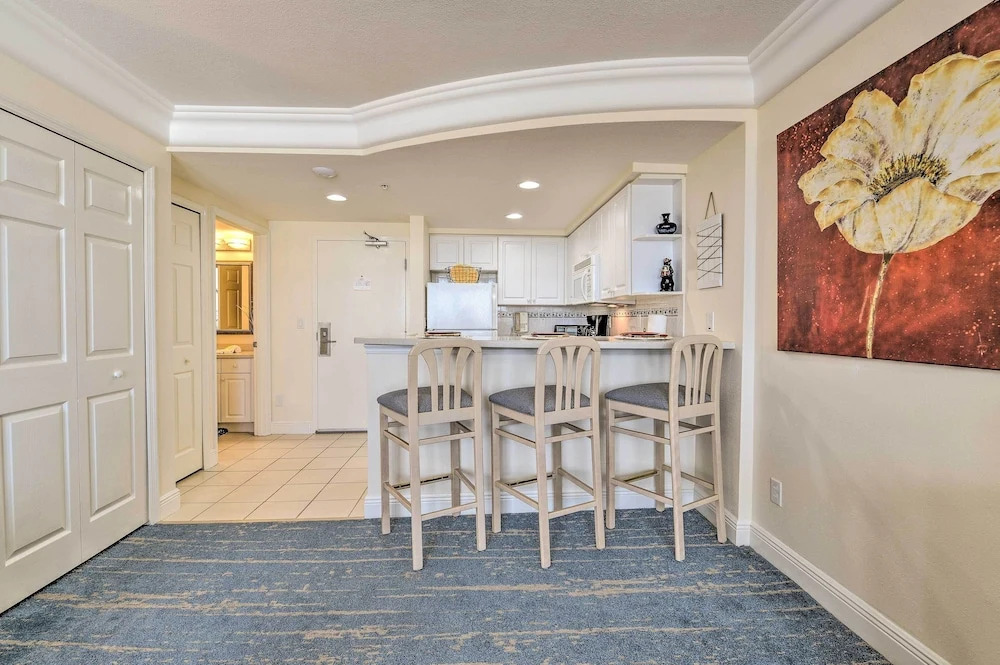 Daytona Beachfront Condo w/ Ocean View