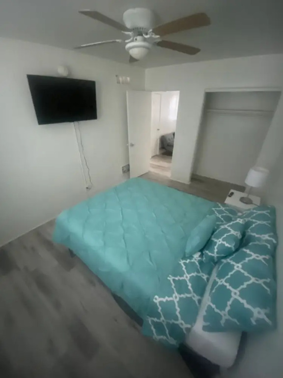 Uptown Inn & Suites