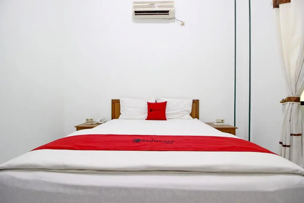 RedDoorz near XT Square Yogyakarta