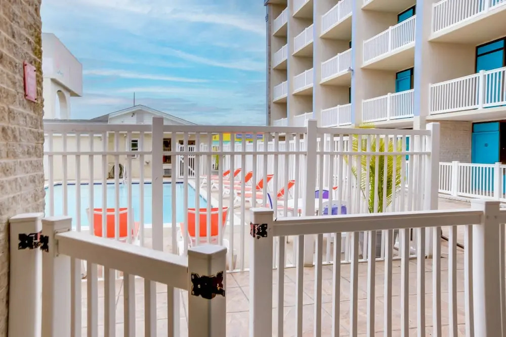 Casablanca Oceanside Inn
