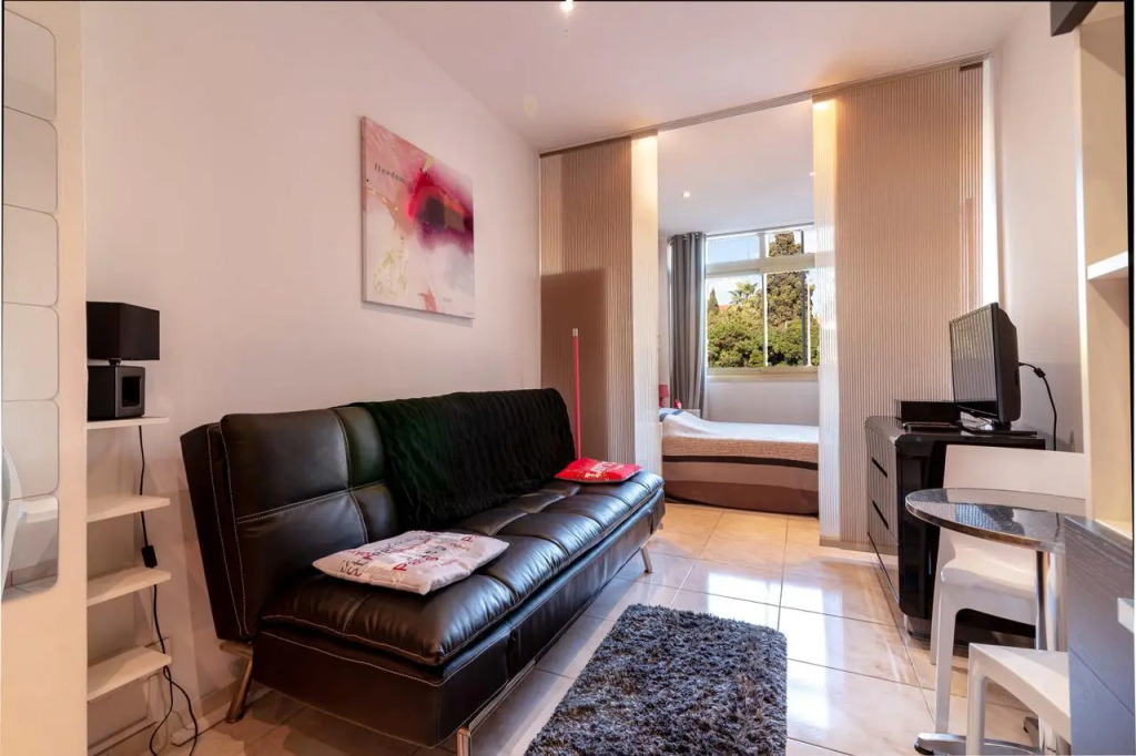 Beautiful modern apartment in the heart of Cannes