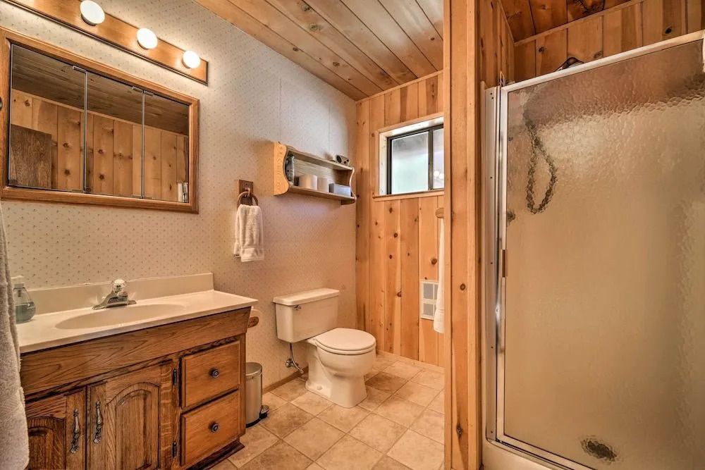 6 Mi to Sugar Bowl Resort: Soda Springs Cabin