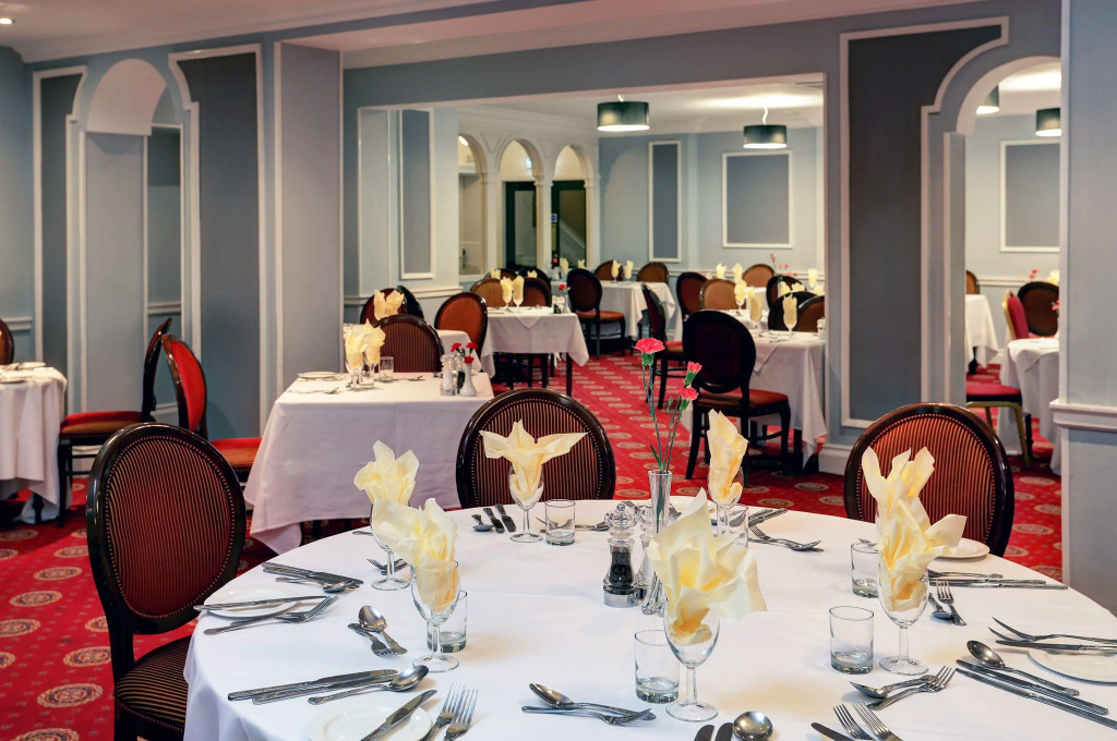 Belvilla Crewe Arms Hotel