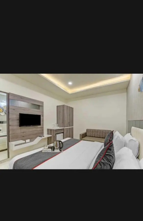 OYO 91981 Hotel Raas