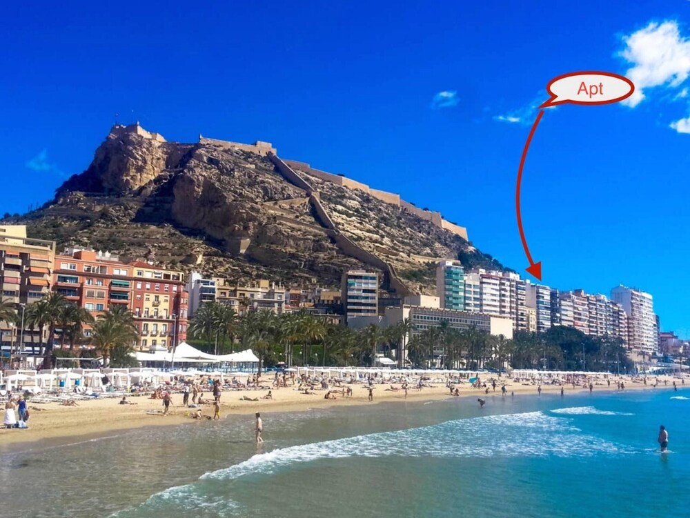 Apartment With one Bedroom in Alicante , With Wonderful sea View, Furnished Balcony and Wifi
