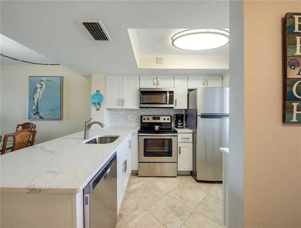 Carlos Pointe 422 - Two Bedroom Condo