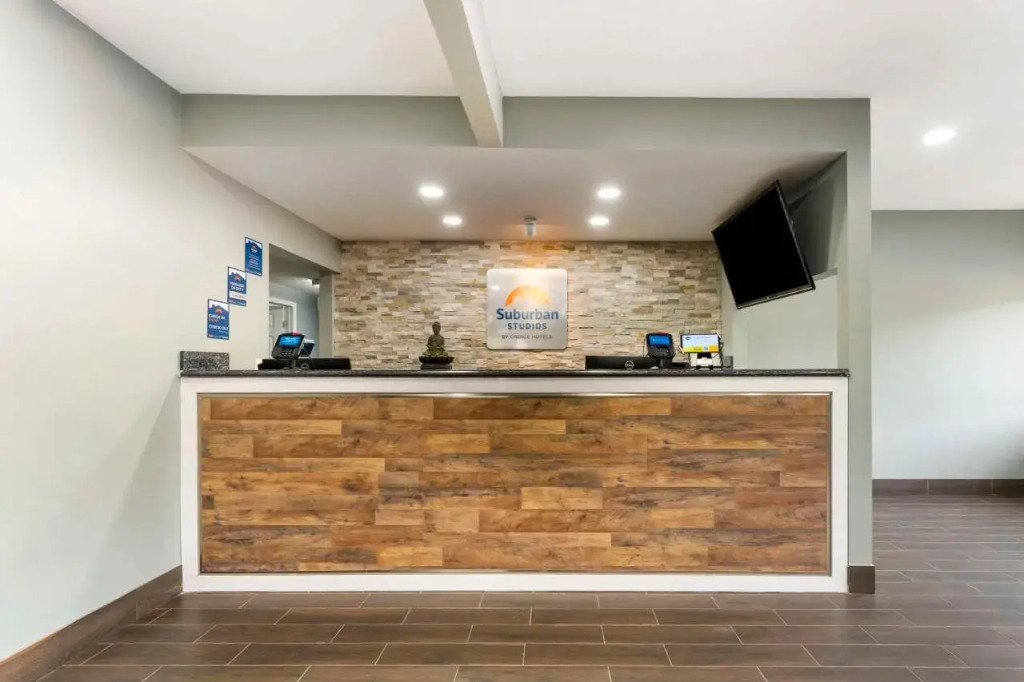 Econo Lodge Lavale