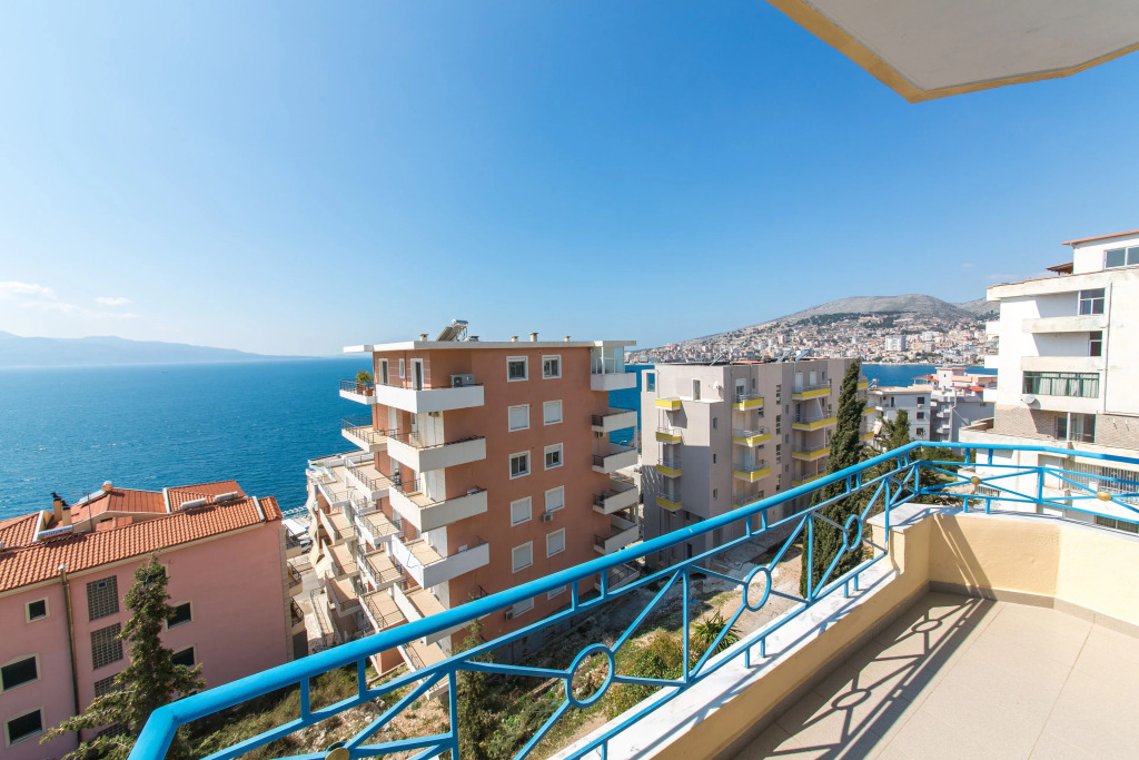 Blue Saranda Hotel