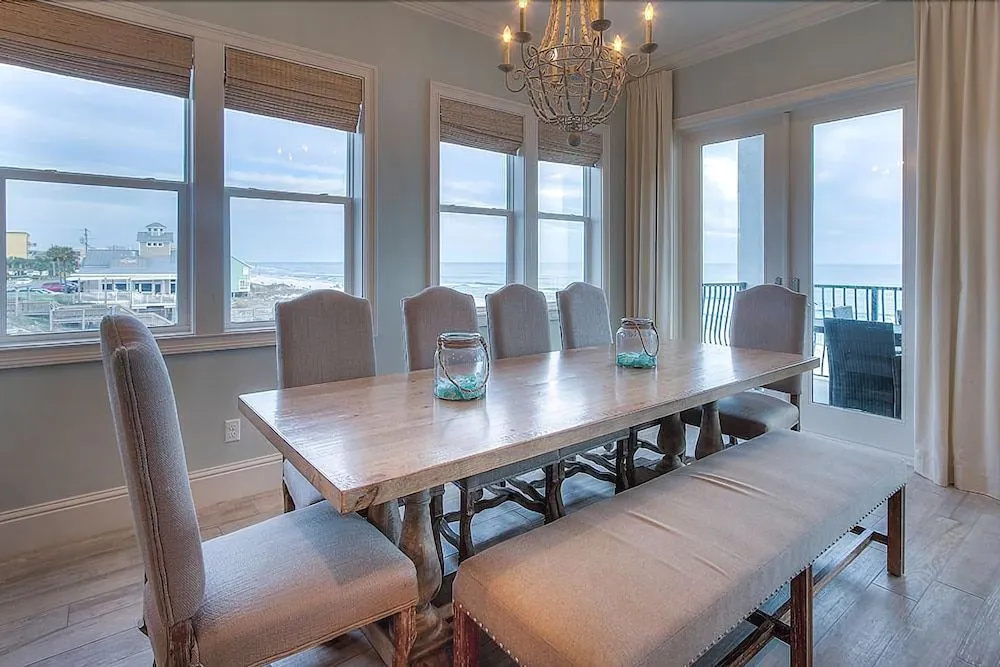 La Mer 6 Bedroom Holiday Home by Five Star Properties