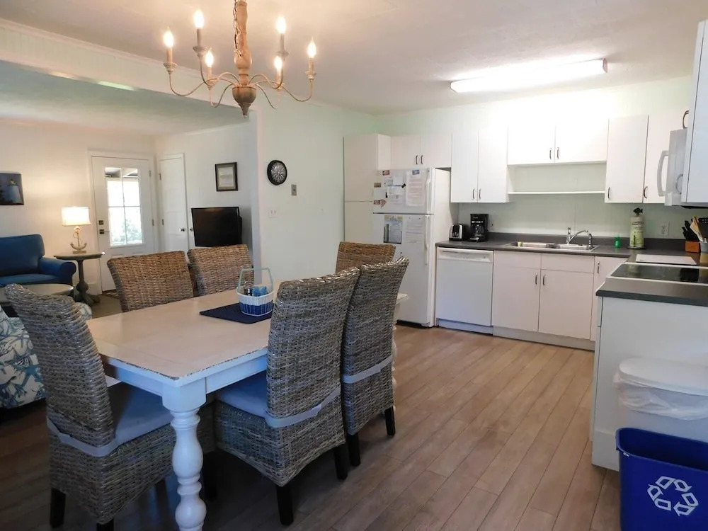 Enoch's Hideaway at Ocracoke - 3 Br Home