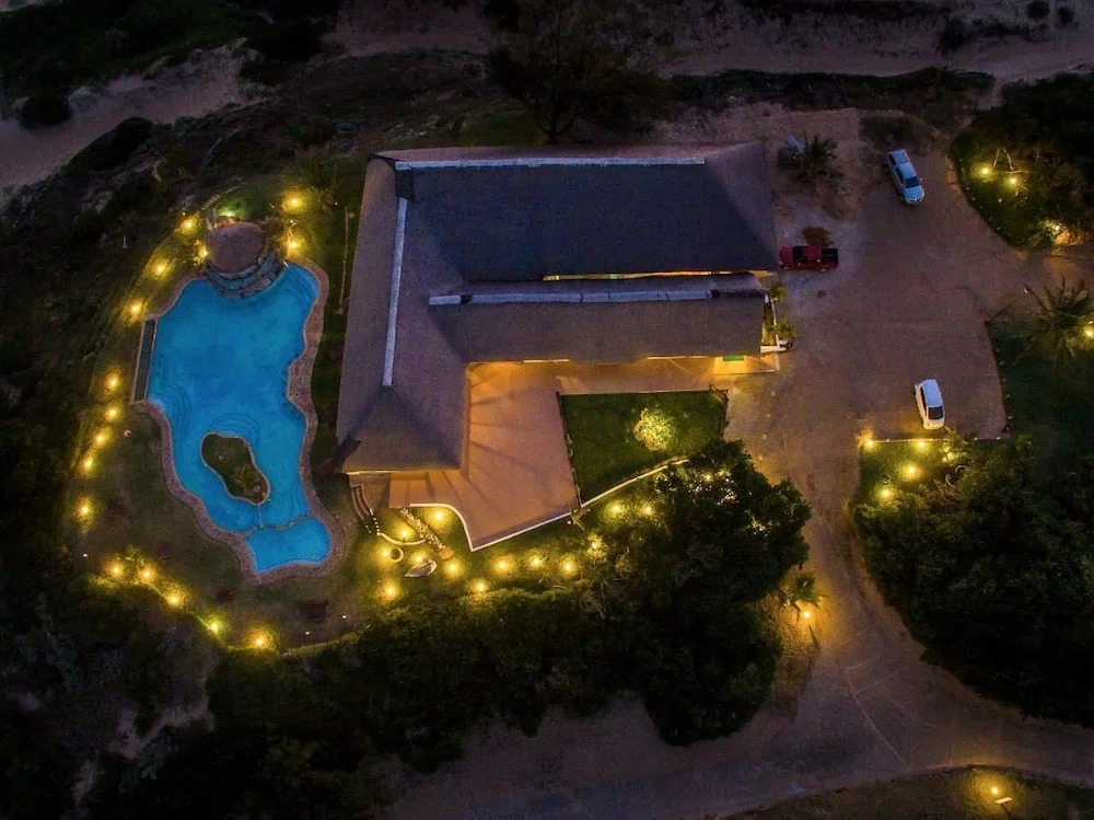 Paraiso de Chidenguele Resort