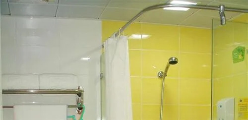Home Inn Yingbin Avenue