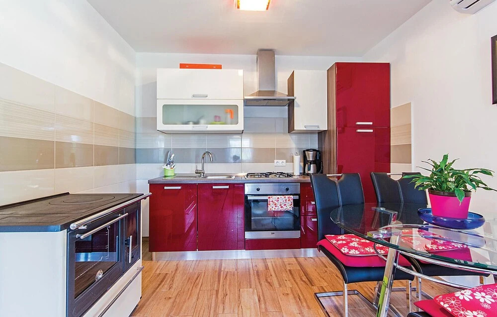 Awesome Home in Sisan With Wifi and 2 Bedrooms
