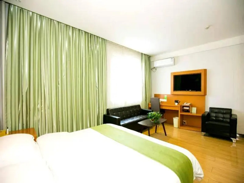 Vatica Jiuquan Eastern Bus Station Hotel